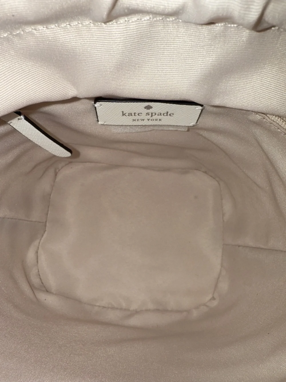 NWT Kate Spade Cameron Small Bucket Bag White 6734